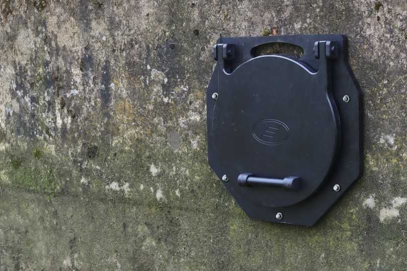 Robuste Leichtbauweise aus HDPE: Dank der korrosionsfreien Konstruktion ist die FV-Klappe von Fernco langlebig und wartungsarm – ideal für kommunale Anwendungen. | Foto: Fernco Robuste Leichtbauweise aus HDPE: Dank der korrosionsfreien Konstruktion ist die FV-Klappe von Fernco langlebig und wartungsarm – ideal für kommunale Anwendungen. | Foto: Fernco