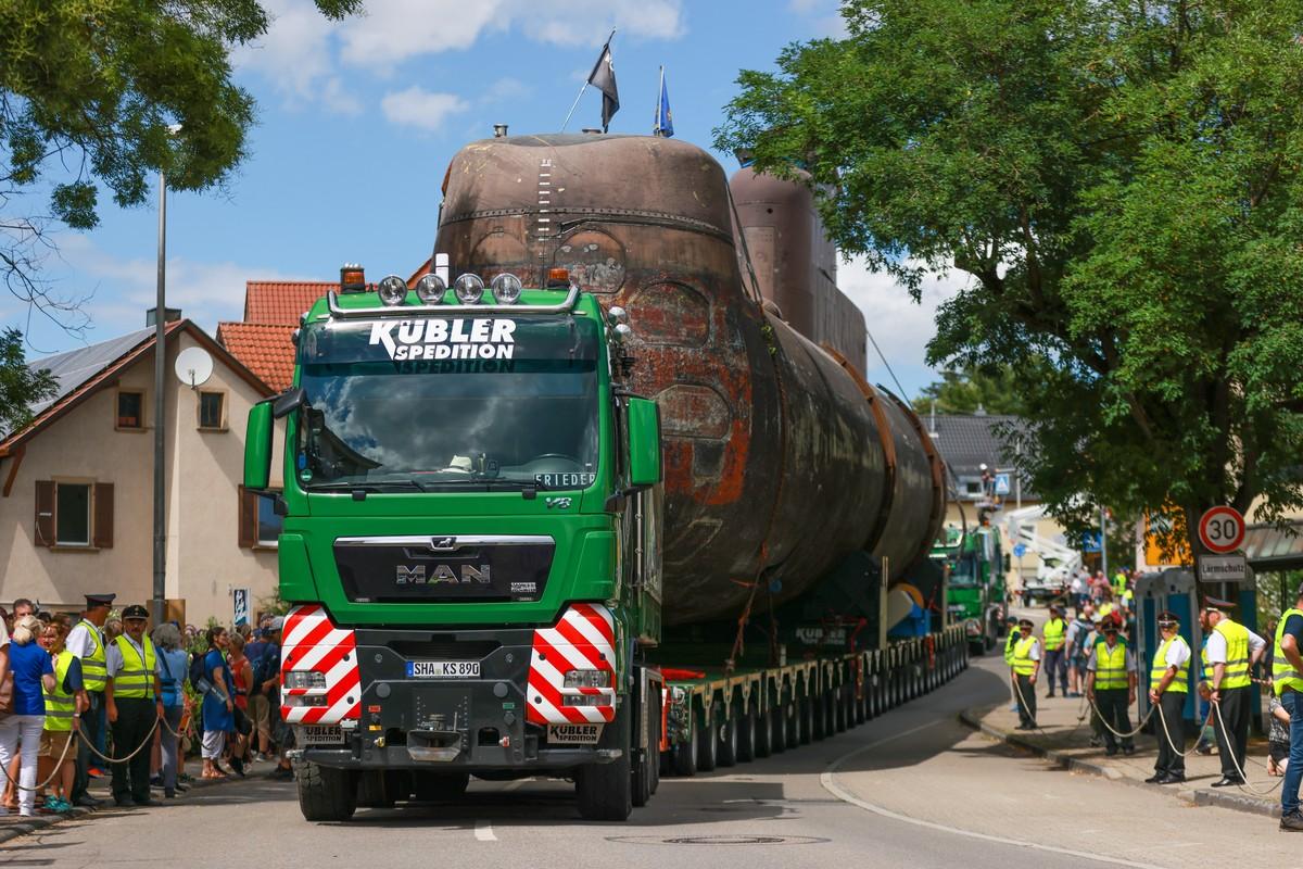 MAN-Kunde Kübler nutzt für den Schwertransport einen MAN TGX 41.680 8x6 als Zugmaschine. | Foto: Auto - Technik - Museum e.V.