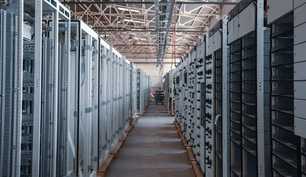 Neuer Leitfaden: Nachhaltige Beschaffung von Rechenzentren und Leistungen