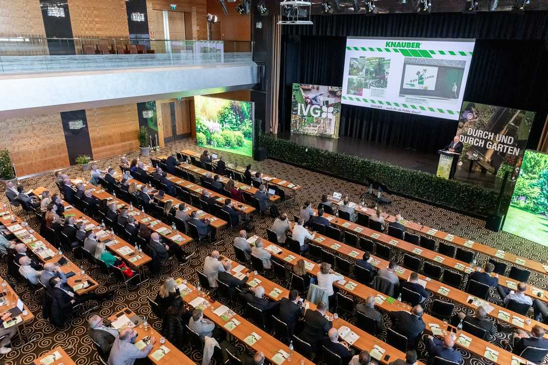 Gartenmarkt im Wandel: Zukunftskongress zeigt Trends und Perspektiven der Grünen Branche Gartenmarkt im Wandel: Zukunftskongress zeigt Trends und Perspektiven der Grünen Branche