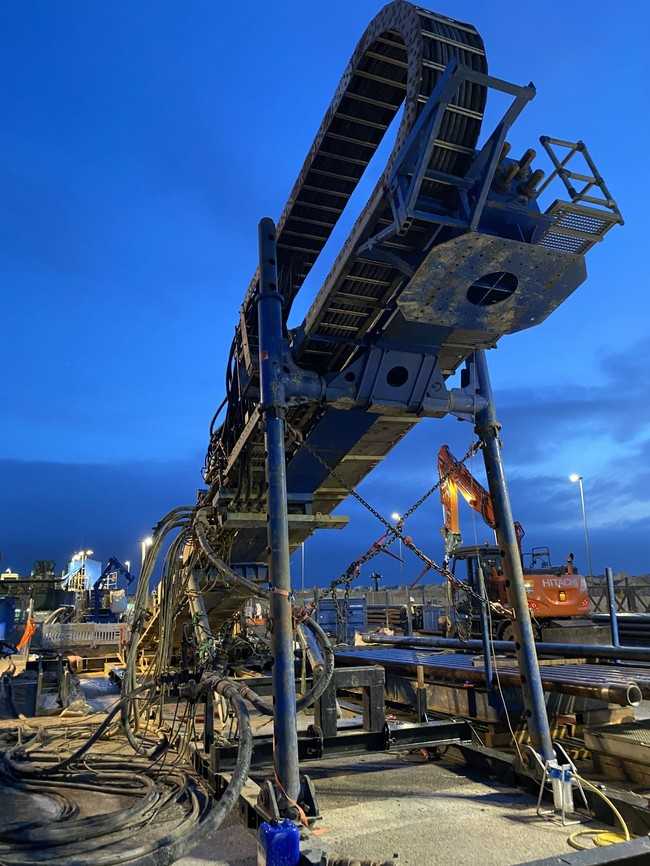 LMRs 250-Tonnen-HDD-Rig auf der Mulde | Foto: LMR Drilling