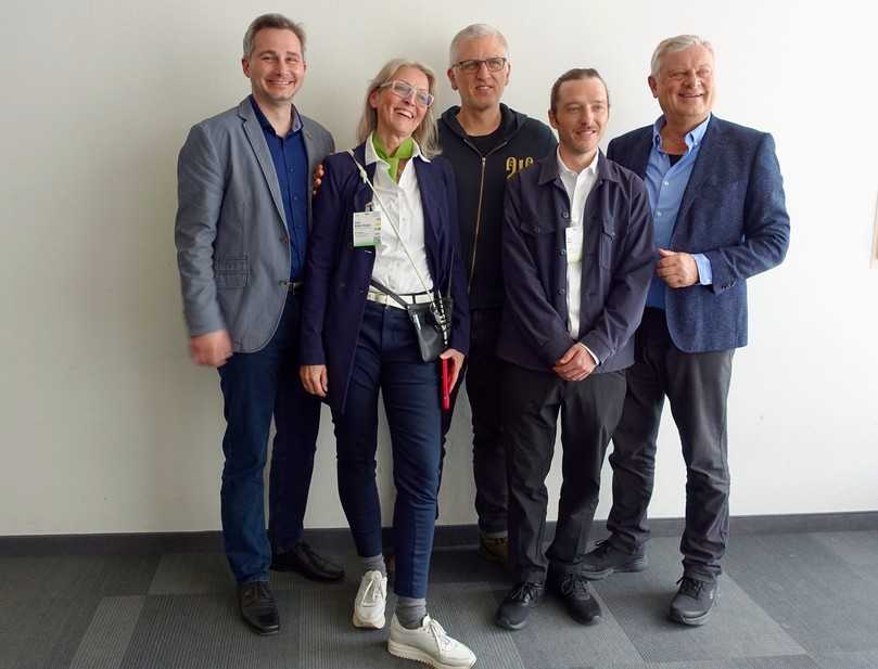 Freude beim Organisationsteam über die erfolgreichen Deutschen Baumpflegetage 2024: (v.l.n.r.) Thomas Amtage, Irina Kaths-Knigge, Mark Bridge, Björn Wedel und Dirk Dujesiefken. | Foto: bs