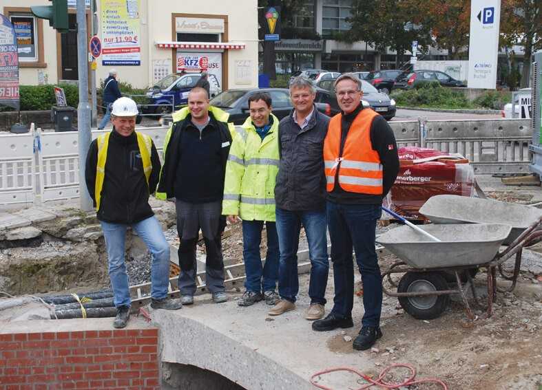 Gemeinsam im Team erfolgreich (v.l.): Stephan Remer und Peter Reinecke von Michel Bau, Michael Wechner und Christoph Krämer vom TeamBau und Falk Berger vom Abwasserbetrieb der Stadt Bruchsal. | Foto: bi/Eulenburg