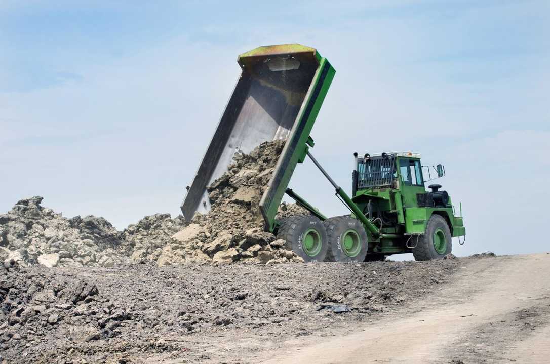 BKT Agro-Industrie-Reifen FL 695 für Anhänger im Bauwesen und in der Landwirtschaft