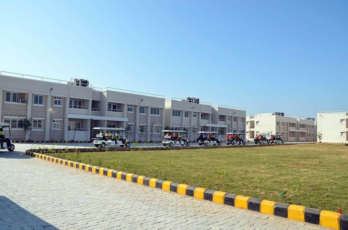 406 Wohnungen für die Familien der Angestellten sowie Platz für 180 Bachelor bietet BKT auf dem neuen Werksgelände im indischen Bundesstaat Gujarat.