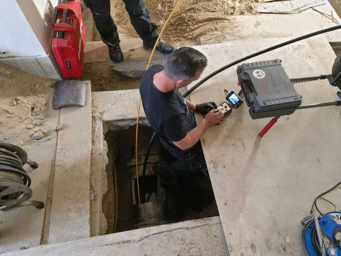 Letzte Fräsarbeiten vor dem Linereinbau | Foto: B_I/Valdix