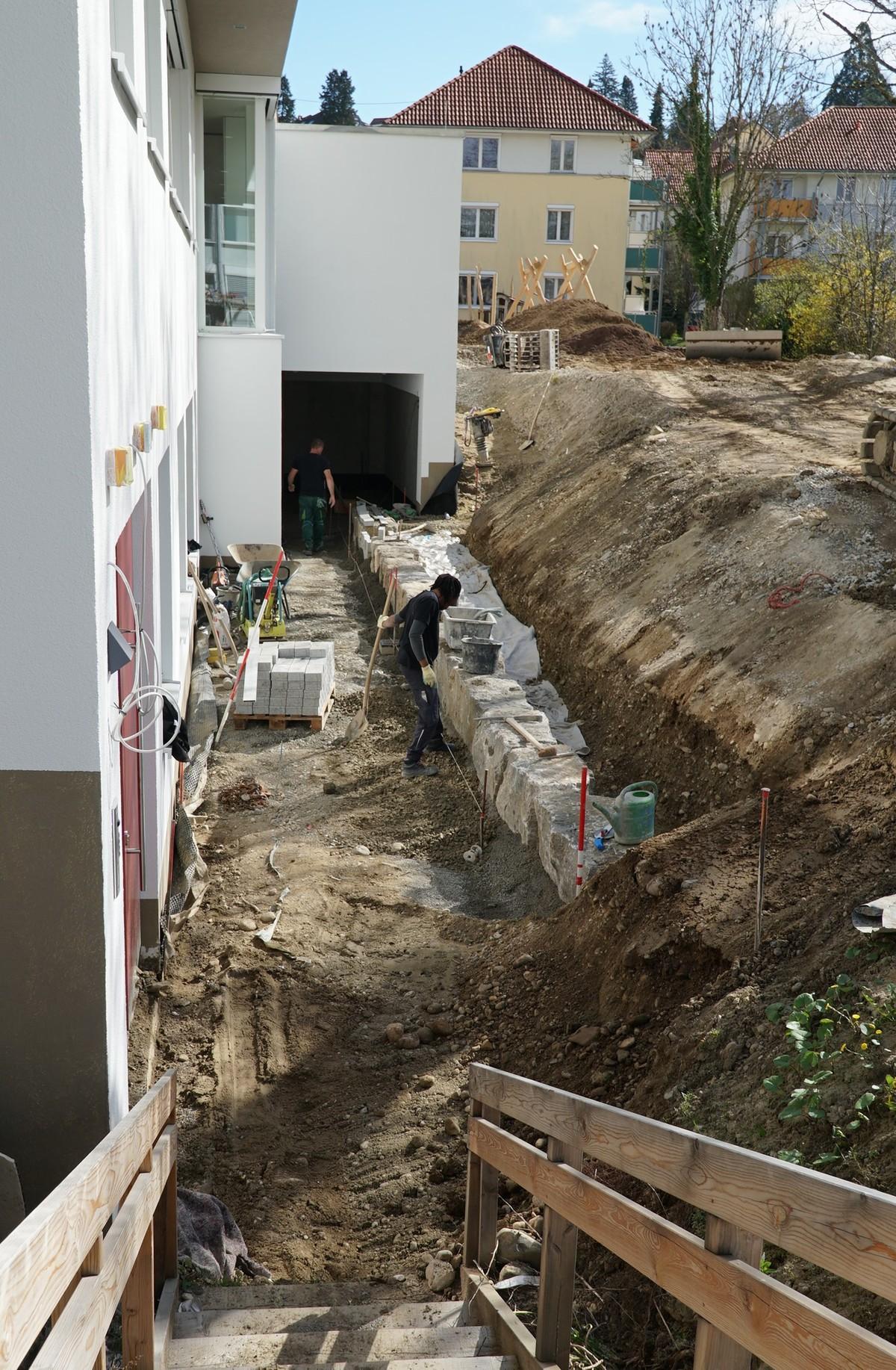 Der Tiefhof für die Krippenkinder – hier können sie bald laufen lernen. | Foto: Storz/Mahrholdt