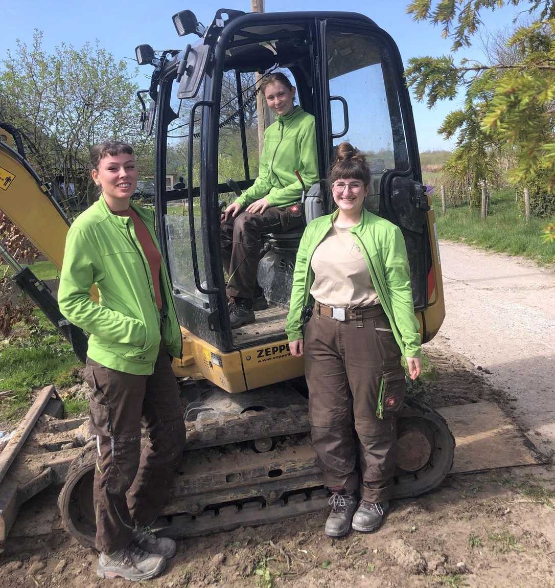 Galabau-Betrieb mit Frauenpower auf der Baustelle