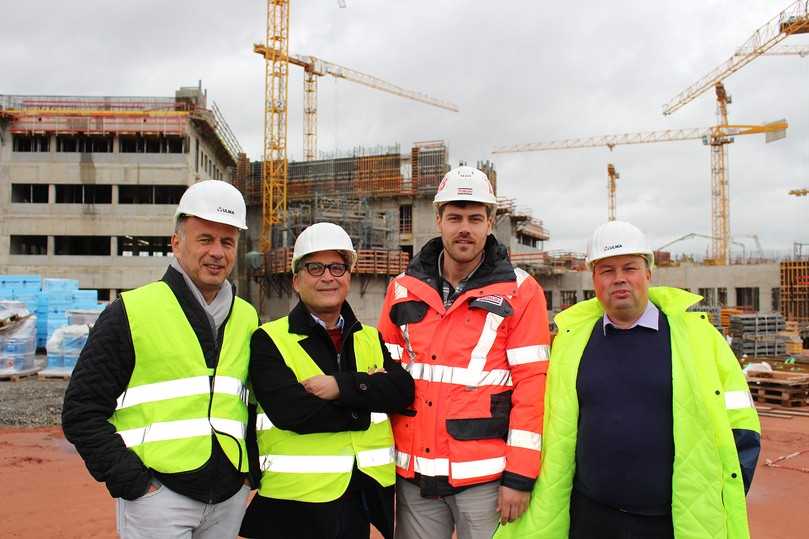 Starkes Team beim Thema Schalung (v.l.): Ulma-Projektleiter Achim Watz, Ulma-Vertriebsleiter Andreas Abdul, Züblin-Bauleiter Paul Schneider und Technischer Projektleiter von Ulma, Werner Olschewski | Foto: Ulma Construction GmbH